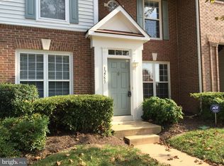 12753 Fair Crest Ct, Fairfax, VA 22033