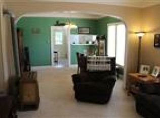 409 N Main St, Canton, KS 67428
