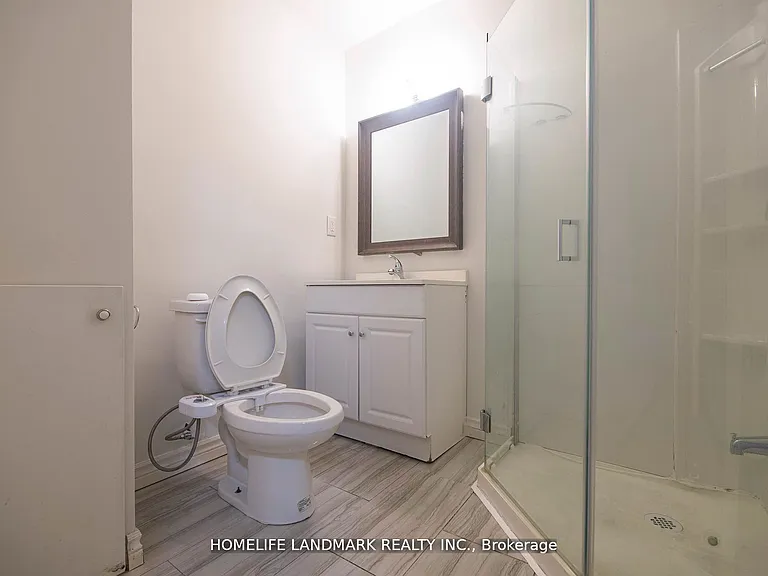 435 Connaught Ave #BASEMENT — Photo 4