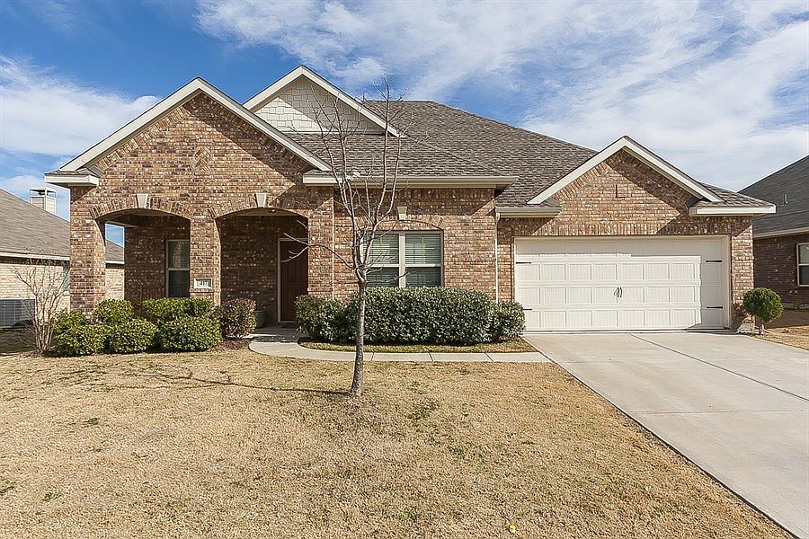 1st image of 417 Dempster Ct