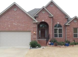 126 Crestview Dr, Maumelle, AR 72113