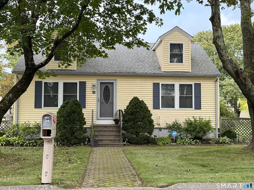 24 Broadway Ave