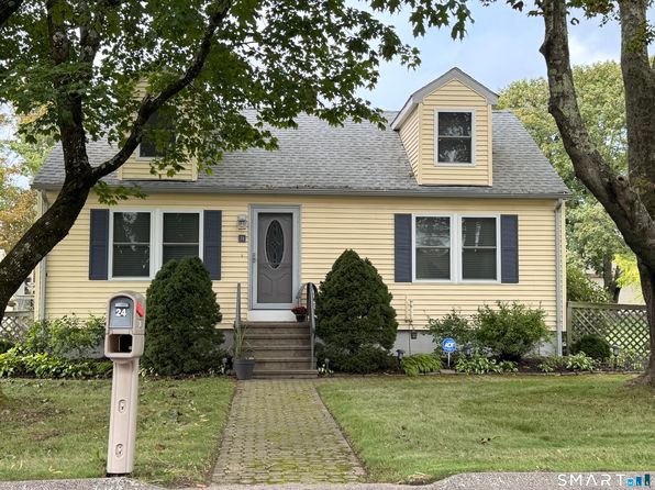 24 Broadway Ave