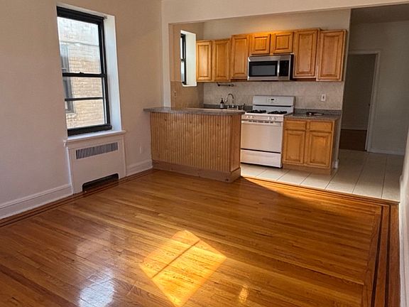 2nd image of 46 Exton Ave #33