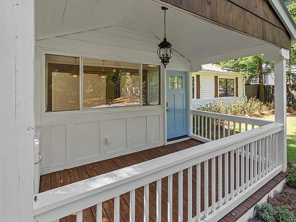 5th image of 1203 Monarch Ave