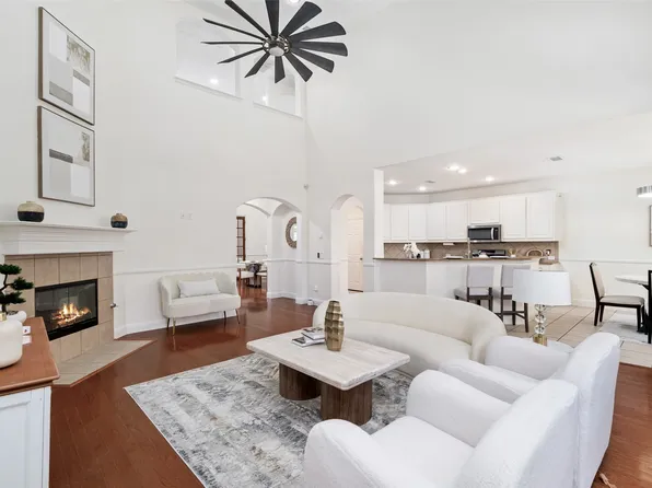 9857 Avalon Dr, Frisco, TX 75035
