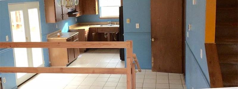 2nd image of 1162 Oaks Pl
