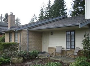 17050 Northup Way APT 3, Bellevue, WA 98008