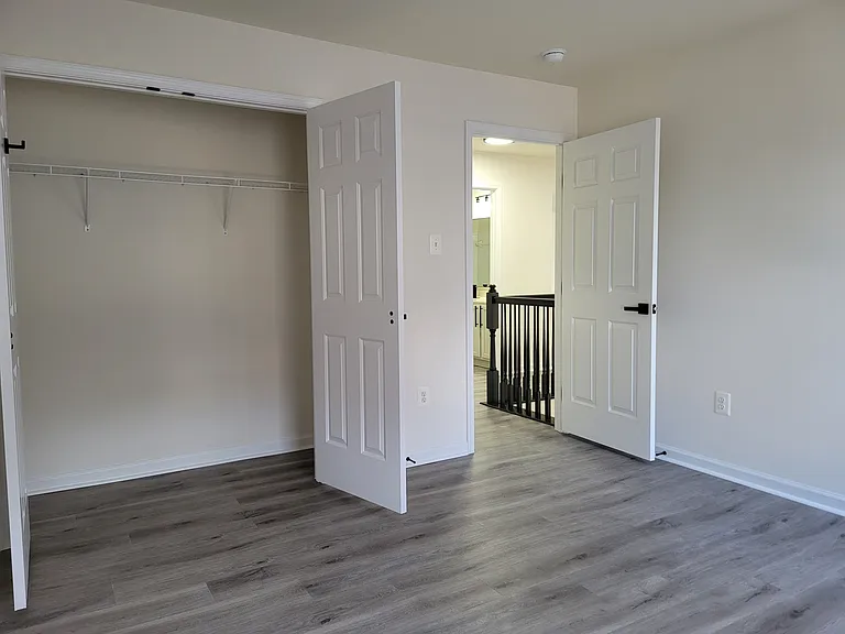 1808 Whispering Meadow Ct — Photo 37
