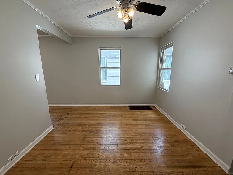 6103 W Clinton Ave — Photo 9