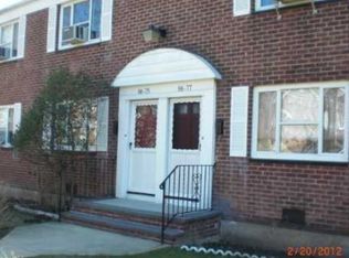 8675 Springfield Blvd, Queens Village, NY 11427