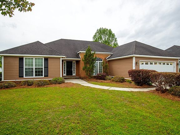 2nd image of 3806 Thoreau Dr