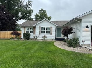 54 Lakewood Dr, Centralia, IL 62801