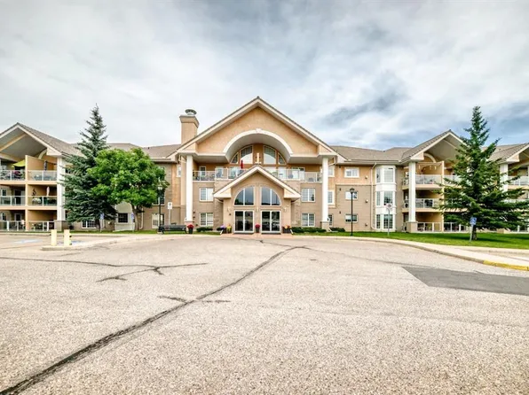728 Country Hills Rd NW #314, Calgary, AB T3K 5K8