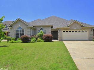 126 Auriel Cir, Maumelle, AR 72113
