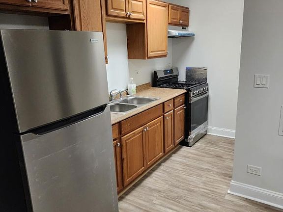 5th image of 6956 W Schubert Ave