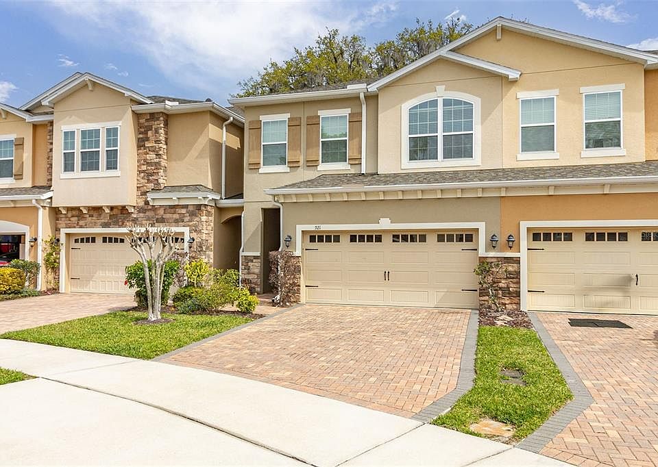 1st image of 921 WALKERS GROVE LN