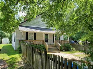404 E Chatham St, Apex, NC 27502