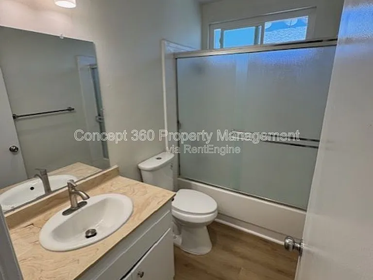 1021 Ohio Ave #7 — Photo 17