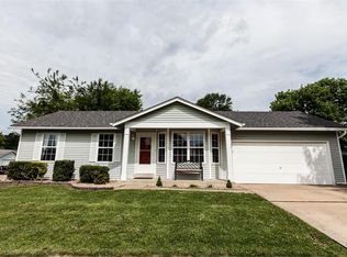 2615 Amarillo Dr, O'Fallon, MO 63368