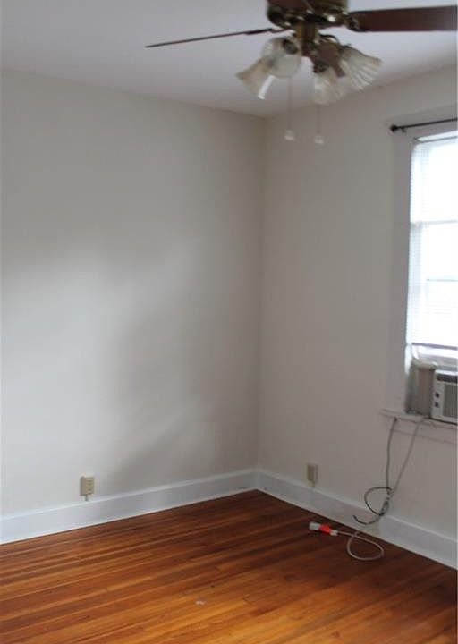 2nd image of 409 Summit St #2C