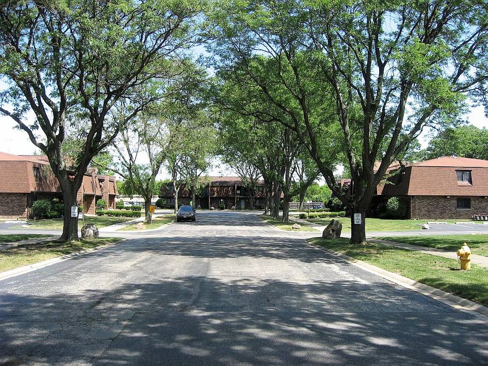 1st image of 10637 Brooklodge Ln #2D2