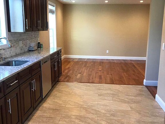 2nd image of 903 148th St Floor 2