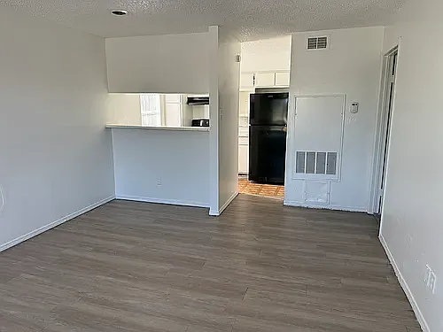 Villa Nueva Apartments — Photo 15