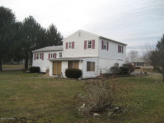 3rd image of 318 Cummings St