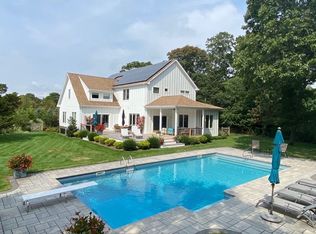 17 Willowood Ct, Westhampton, NY 11977