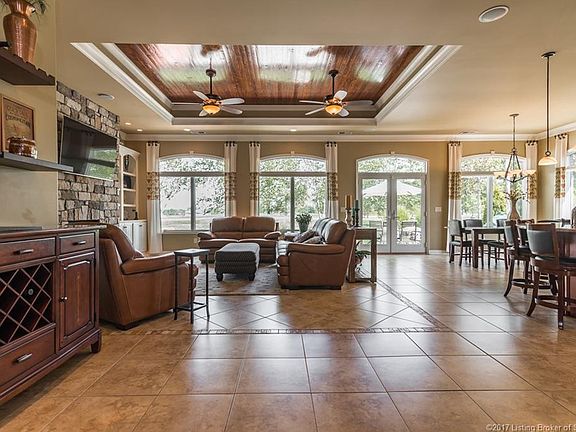 4th image of 1729 Bay Hill Pl