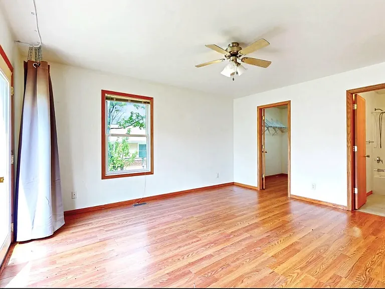 247-253 N Cross St #249 — Photo 7