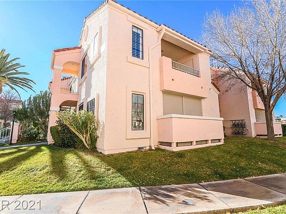 5th image of 4835 S Torrey Pines Dr Unit 201
