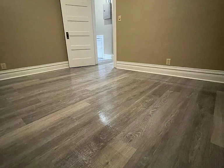 208 E Howard St #1 — Photo 6