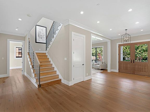 3rd image of 1716 Dorrance Dr