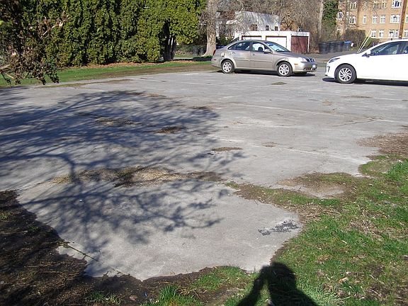 5th image of 616 Francis Ave