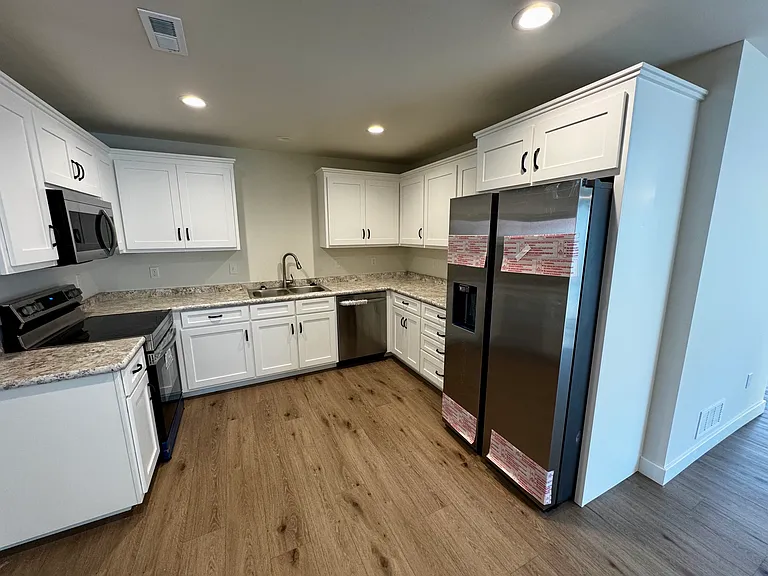 612 Buckskin Dr #A — Photo 3