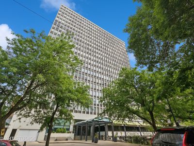 444 W Fullerton Pkwy APT 1702, Chicago, IL, 60614