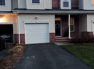 19 Last Leaf Cir #19, Windsor, CT 06095