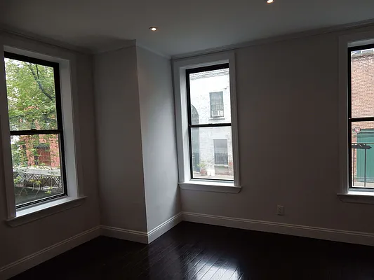 Rented by Aimee Grodanz, LREB | media 15