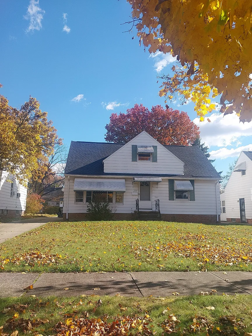 134 Flora Dr photo 1