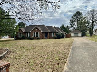 5227 Harrisburg Rd, Jonesboro, AR 72404