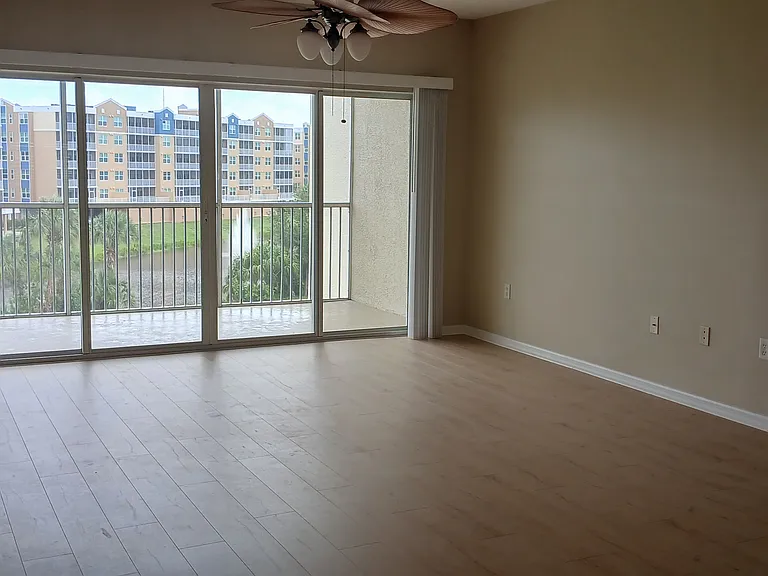 1200 Country Club Dr #3302 — Photo 3