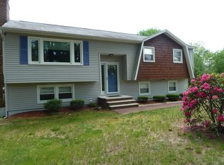 3 Bill St, Derry, NH 03038