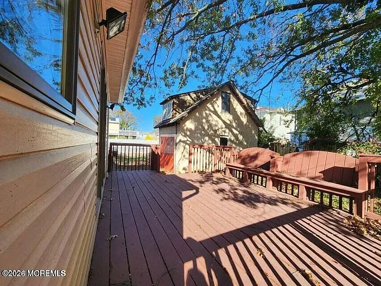 225 Shore Blvd #A — Photo 15