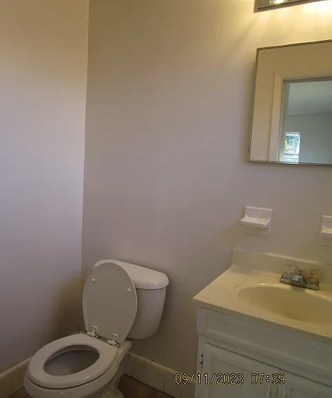 1615 Derbyshire Rd — Photo 12