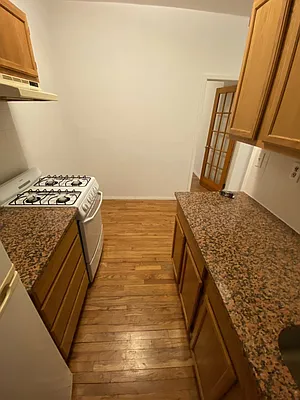 Rented by GreenVill Real Estate LLC | media 16