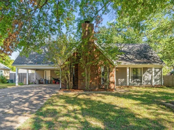 8438 River Glen Dr, Germantown, TN 38139