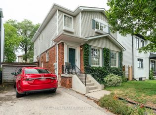 42 Hunt Club Dr, Toronto, ON M1N 2X1