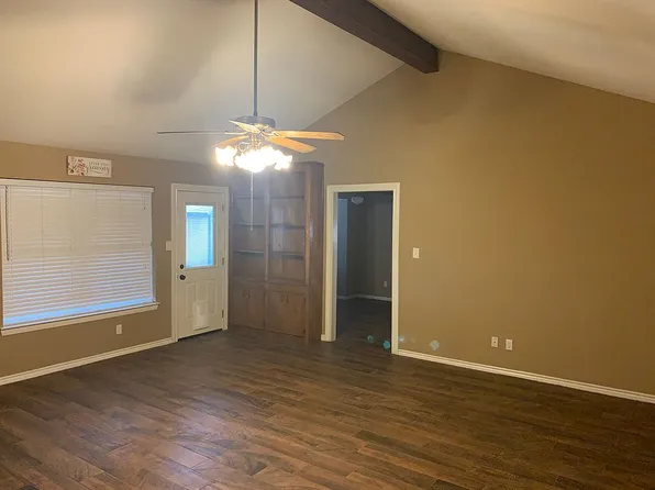 6126 Fox Ridge Dr, Angleton, TX 77515